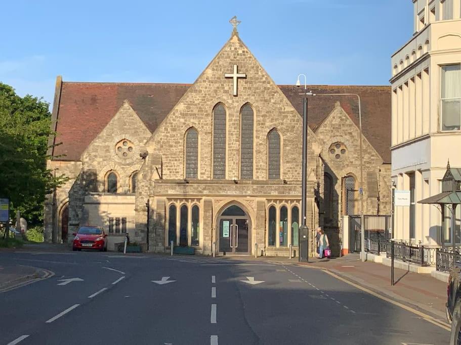 Nero View, Southend City High Street Southend-on-Sea Exterior foto
